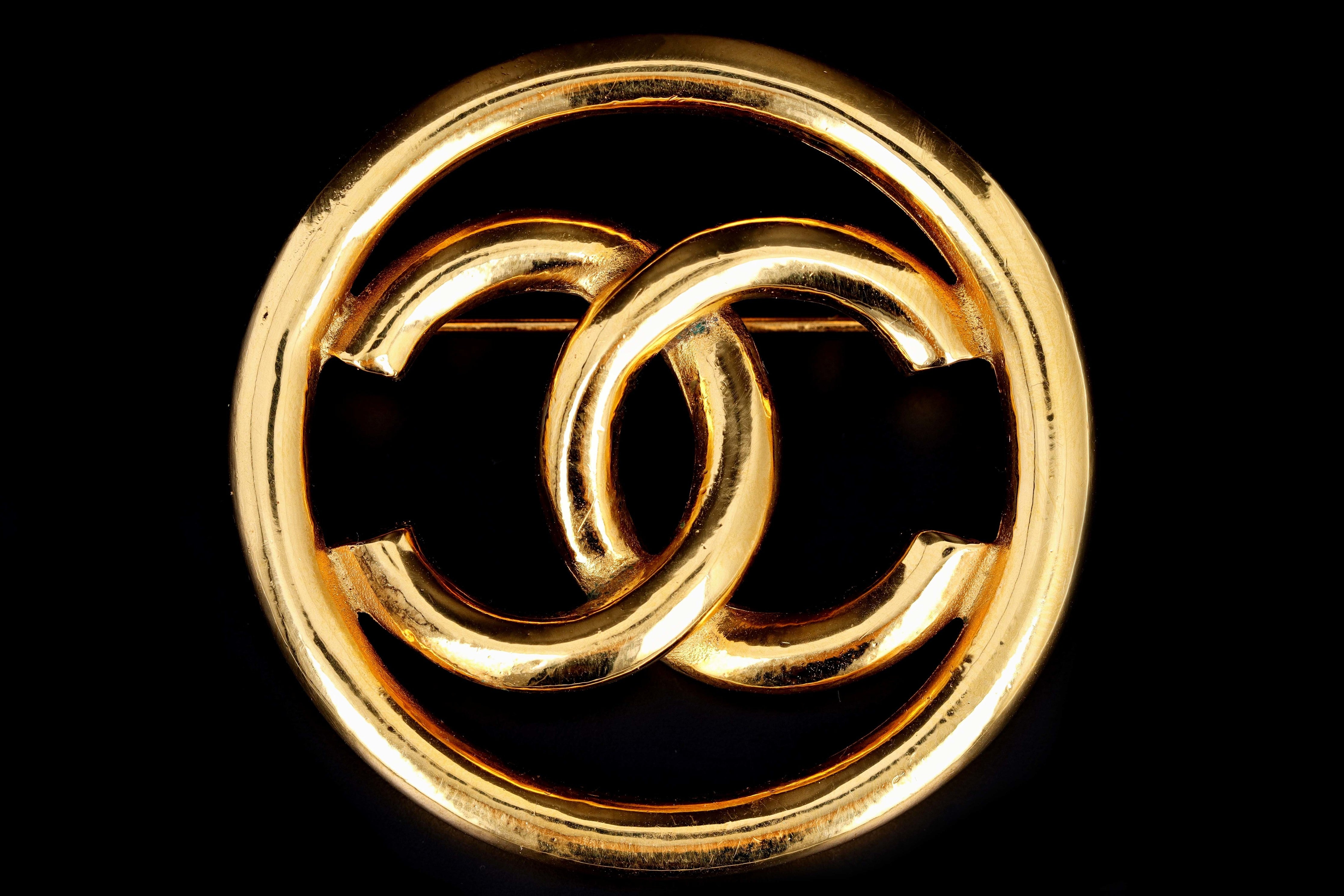 Vintage Chanel Gold Plated CC Brooch - Queen May