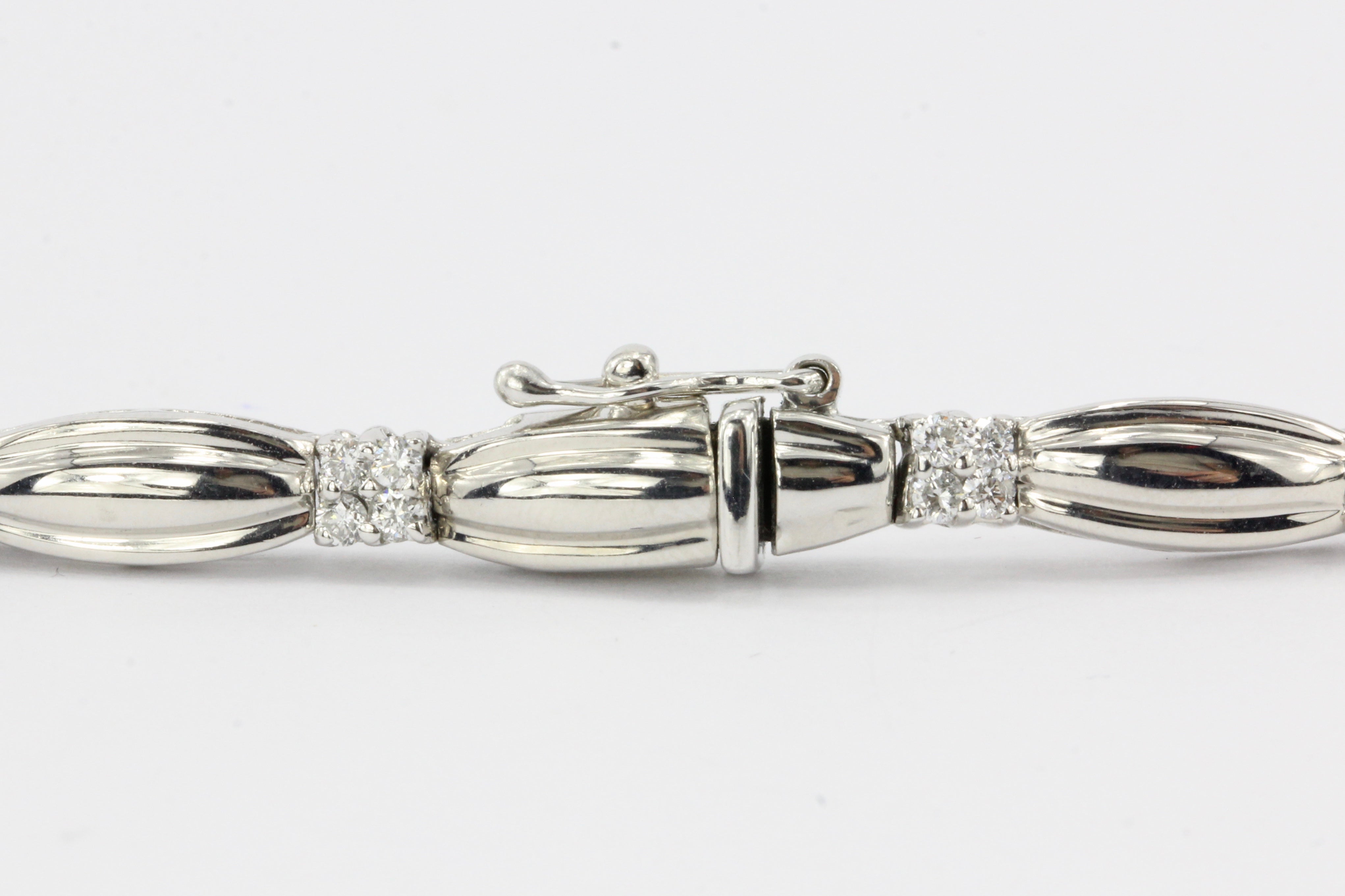 14K White Gold 10 CTW Baguette And Round Cut Diamond Necklace - Queen May