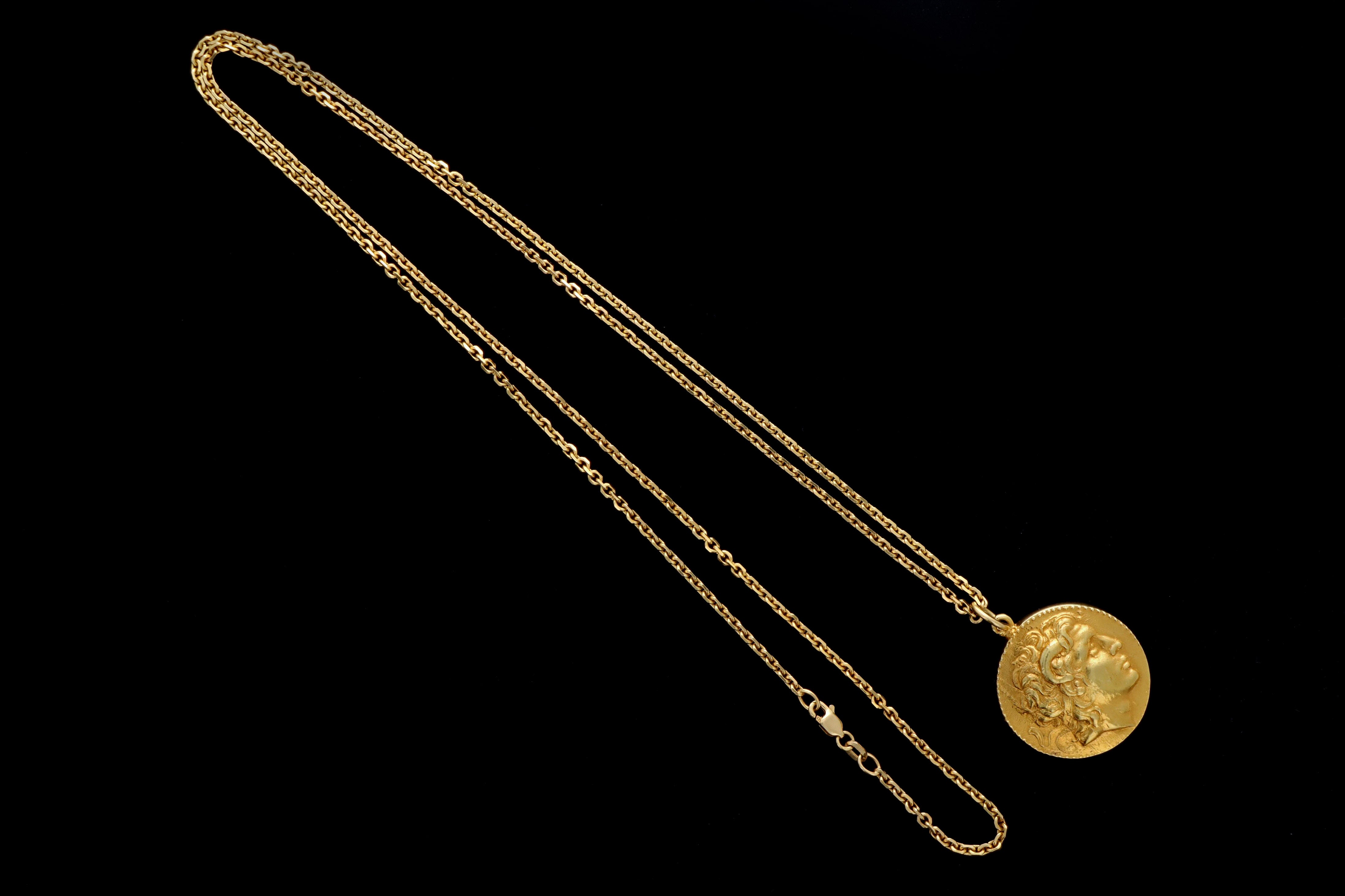 Vintage 18K Yellow Gold Alexander the Great Medallion Necklace - Queen May