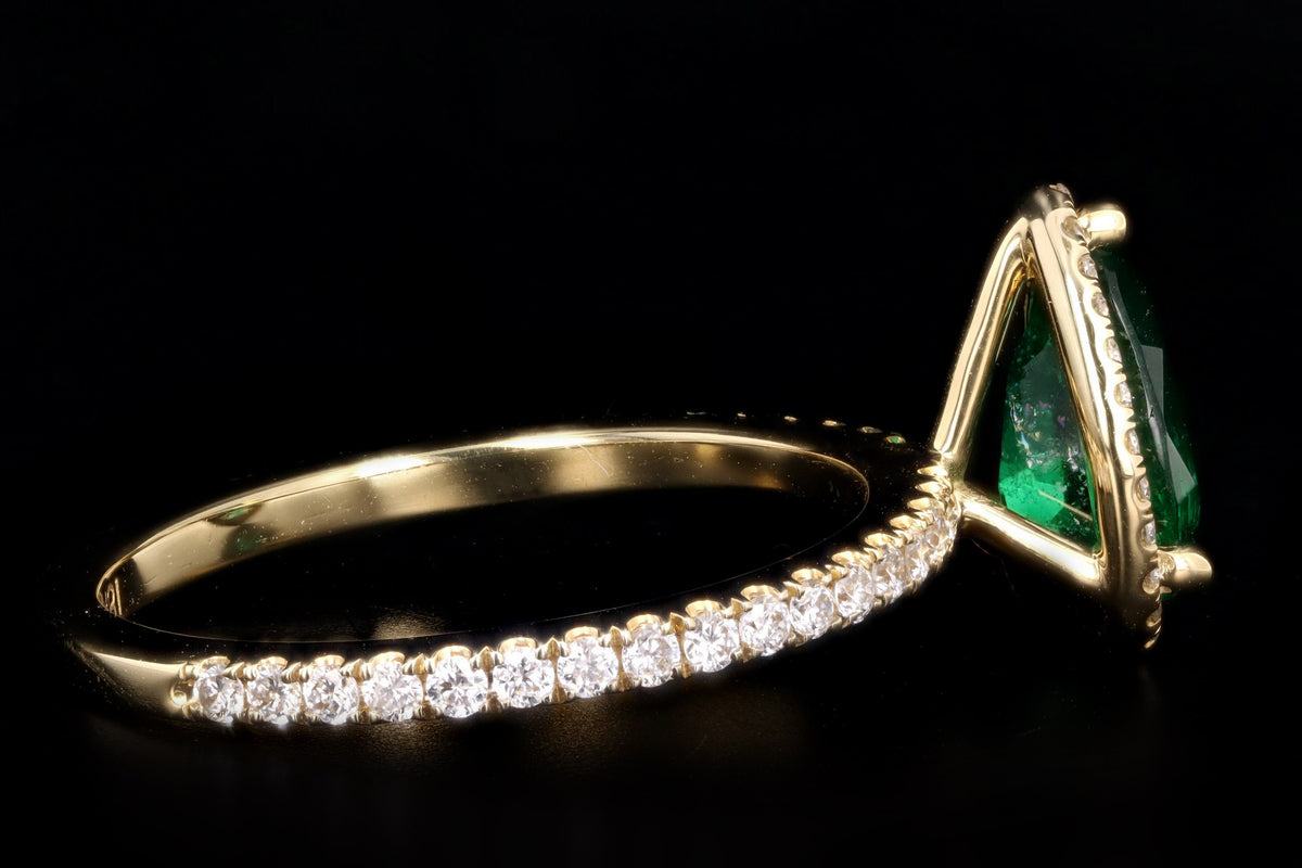18K Yellow Gold 1.07 Carat Pear Cut Natural Emerald & Diamond Halo Ring - Queen May