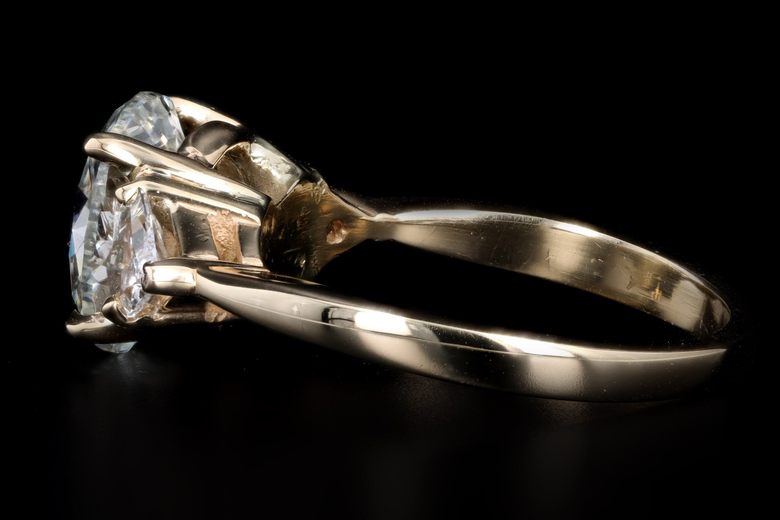 14K Yellow Gold 2.99 Carat Oval Diamond Engagement Ring GIA Certified - Queen May