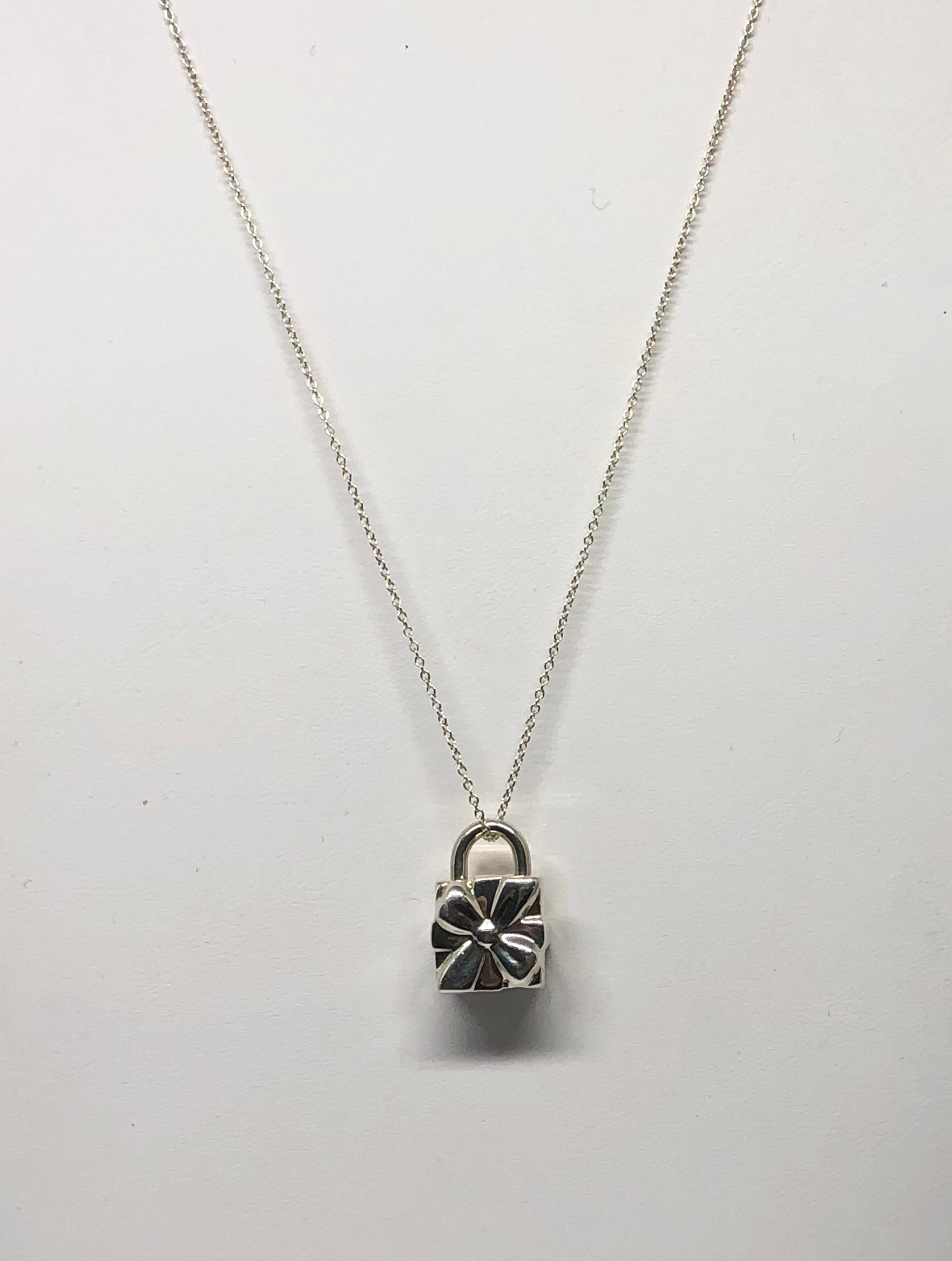 Tiffany & Co Sterling Silver Bow Box Present Charm Necklace 16.75" - Queen May