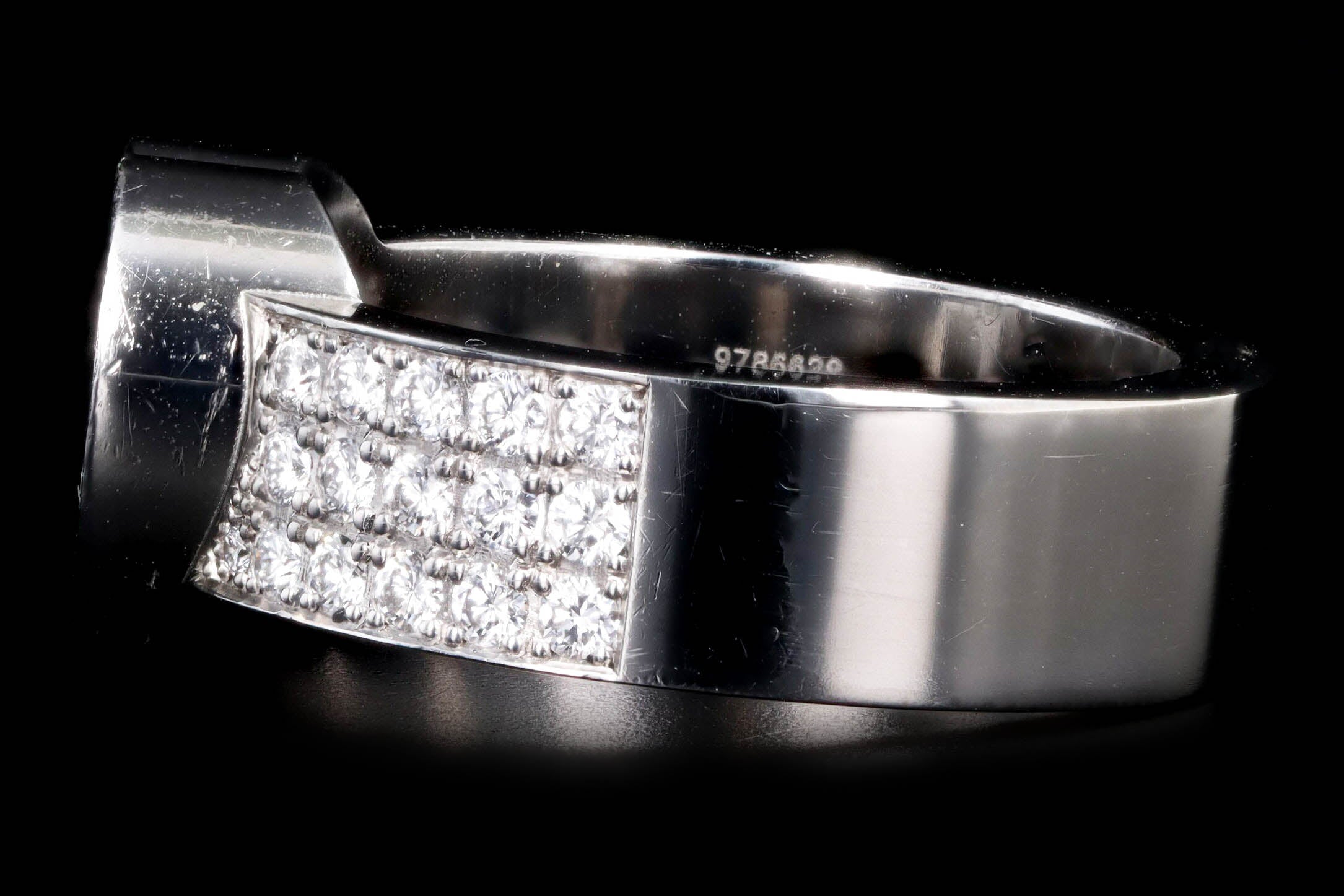 Chopard 18K White Gold Happy Diamonds Heart Ring - Queen May