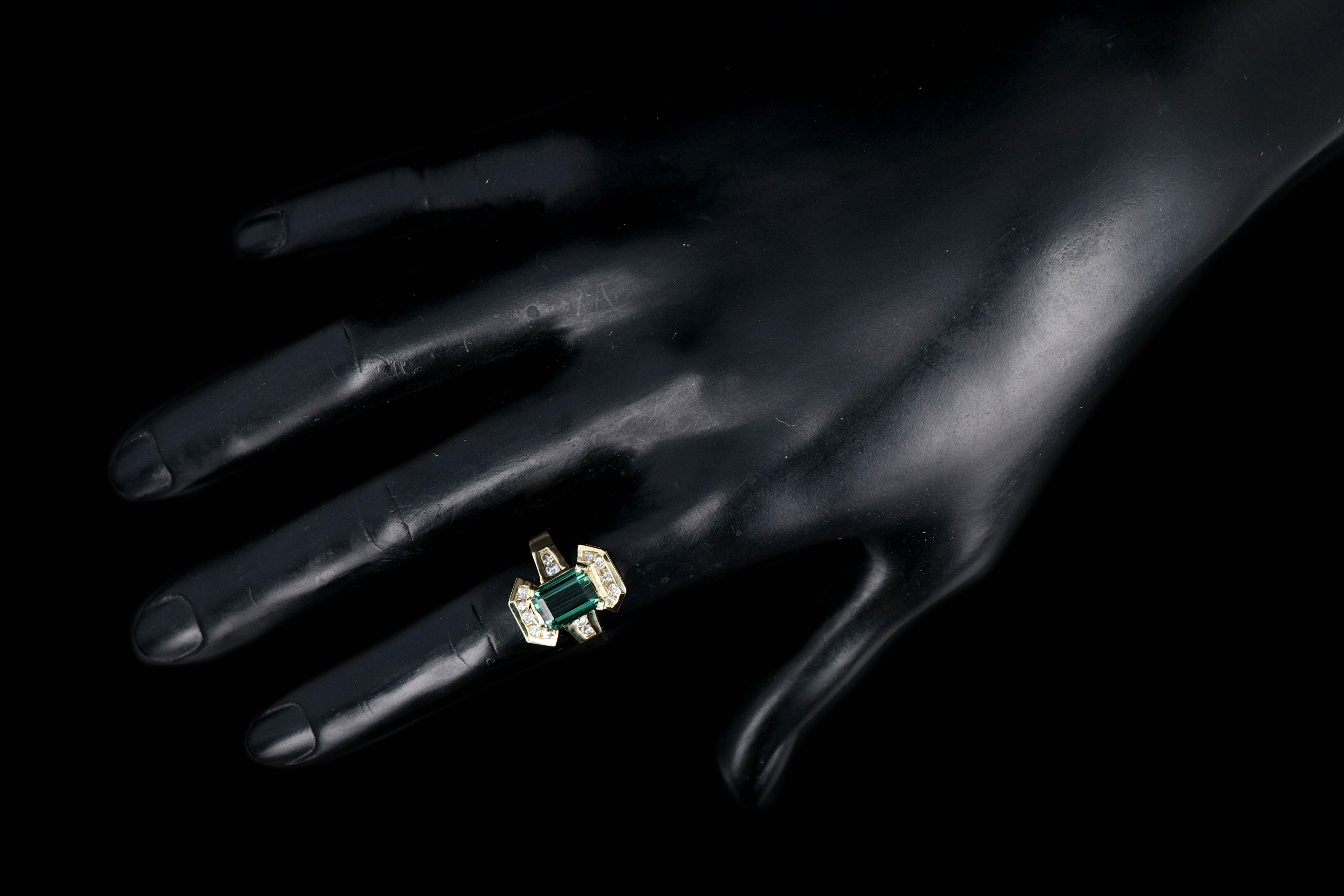 Vintage 14K Yellow Gold 1.6 CTR Green Tourmaline and Diamond Ring - Queen May