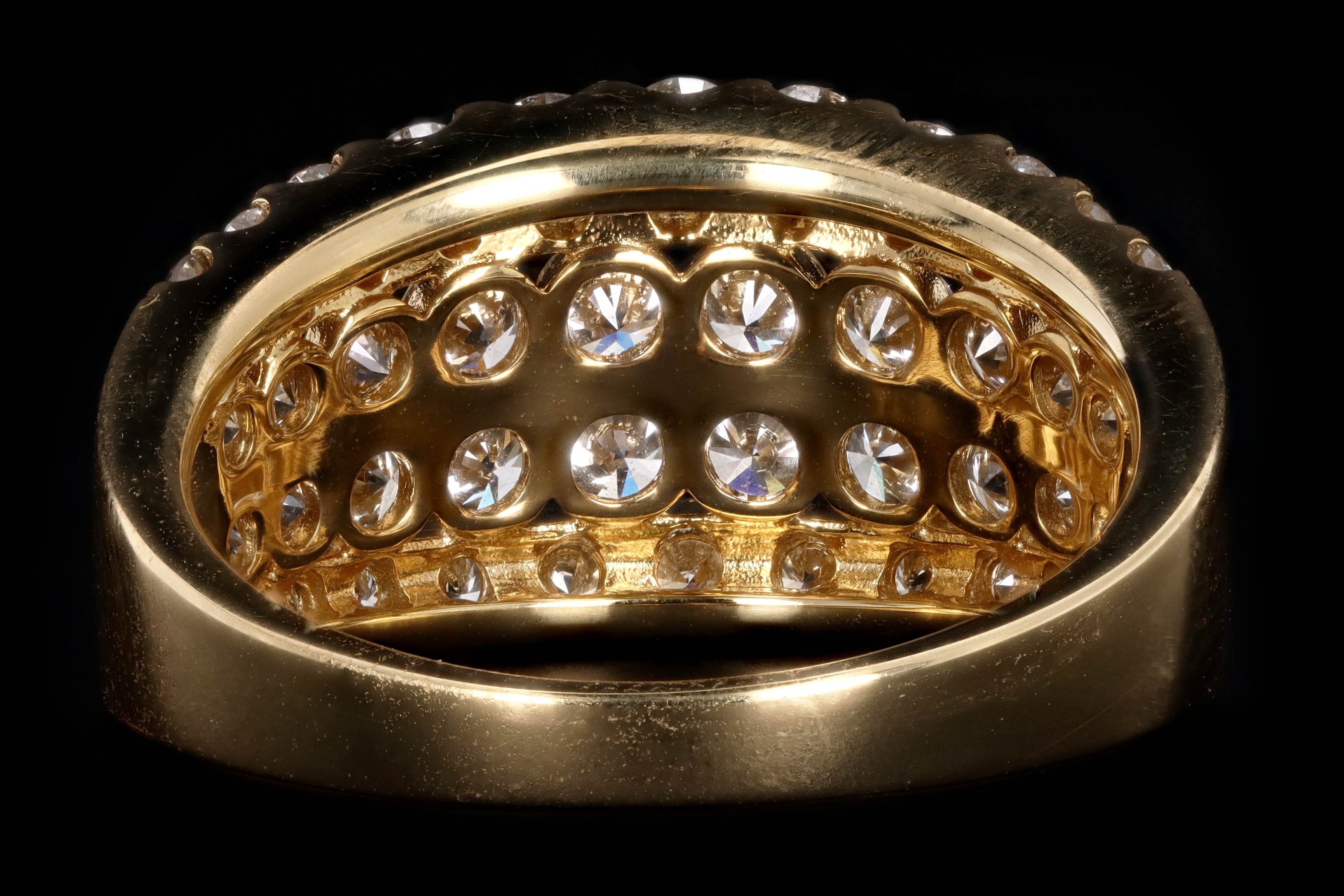 Modern 18K Yellow Gold 2.00 Carat Round Brilliant Diamond Ring - Queen May