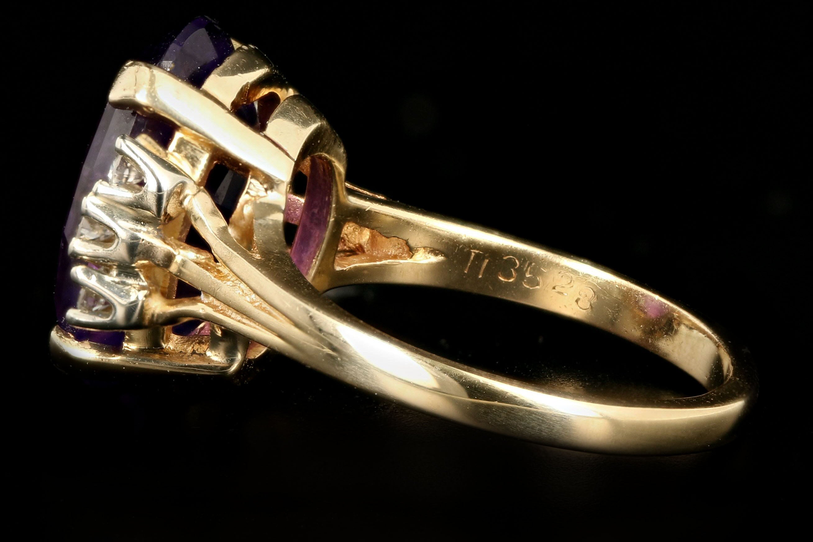 Retro 14K Yellow Gold 5.5 Carat Oval Amethyst & Diamond Ring - Queen May
