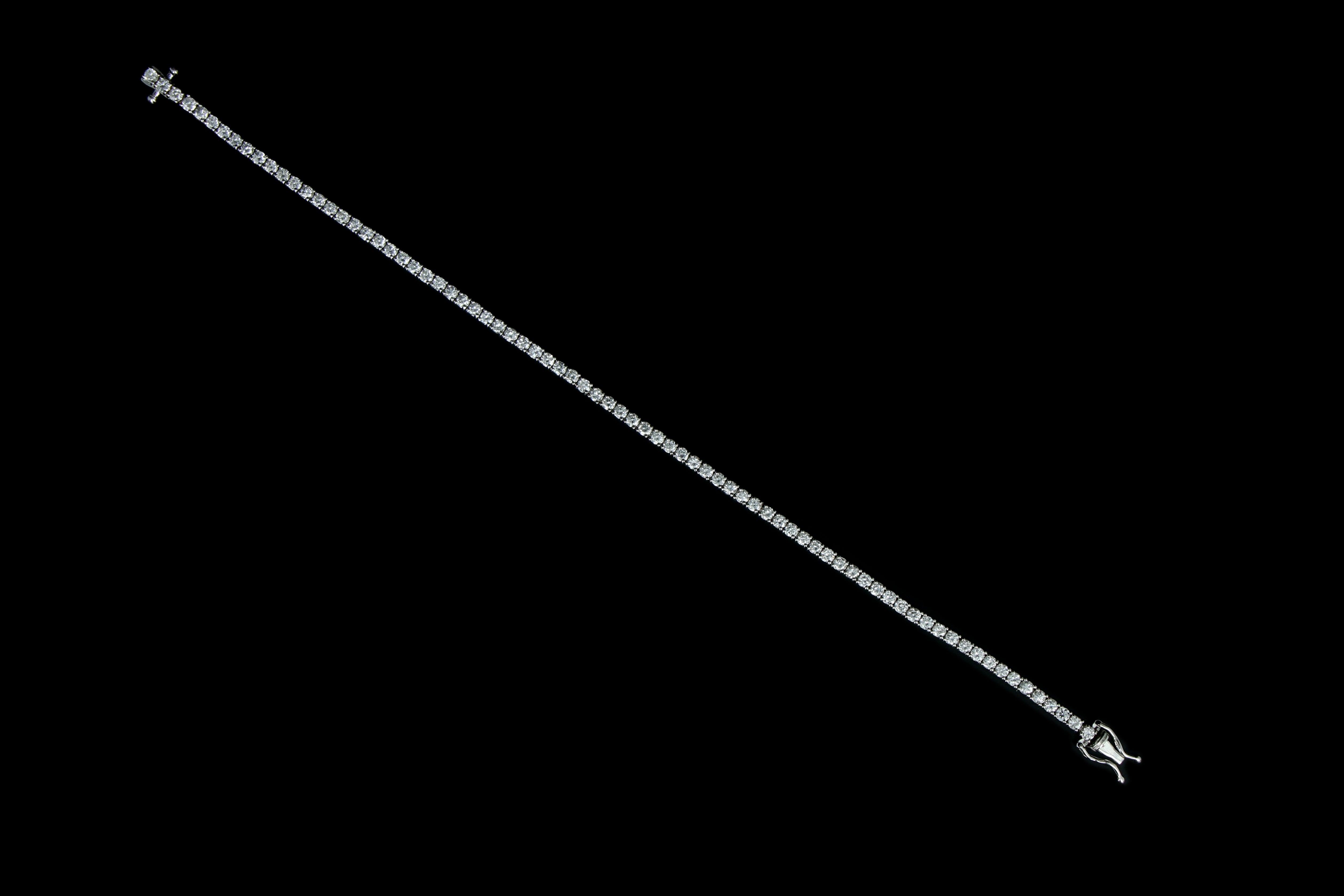 New 14K White Gold 2.63 Carat Round Brilliant Diamond Tennis Bracelet - Queen May