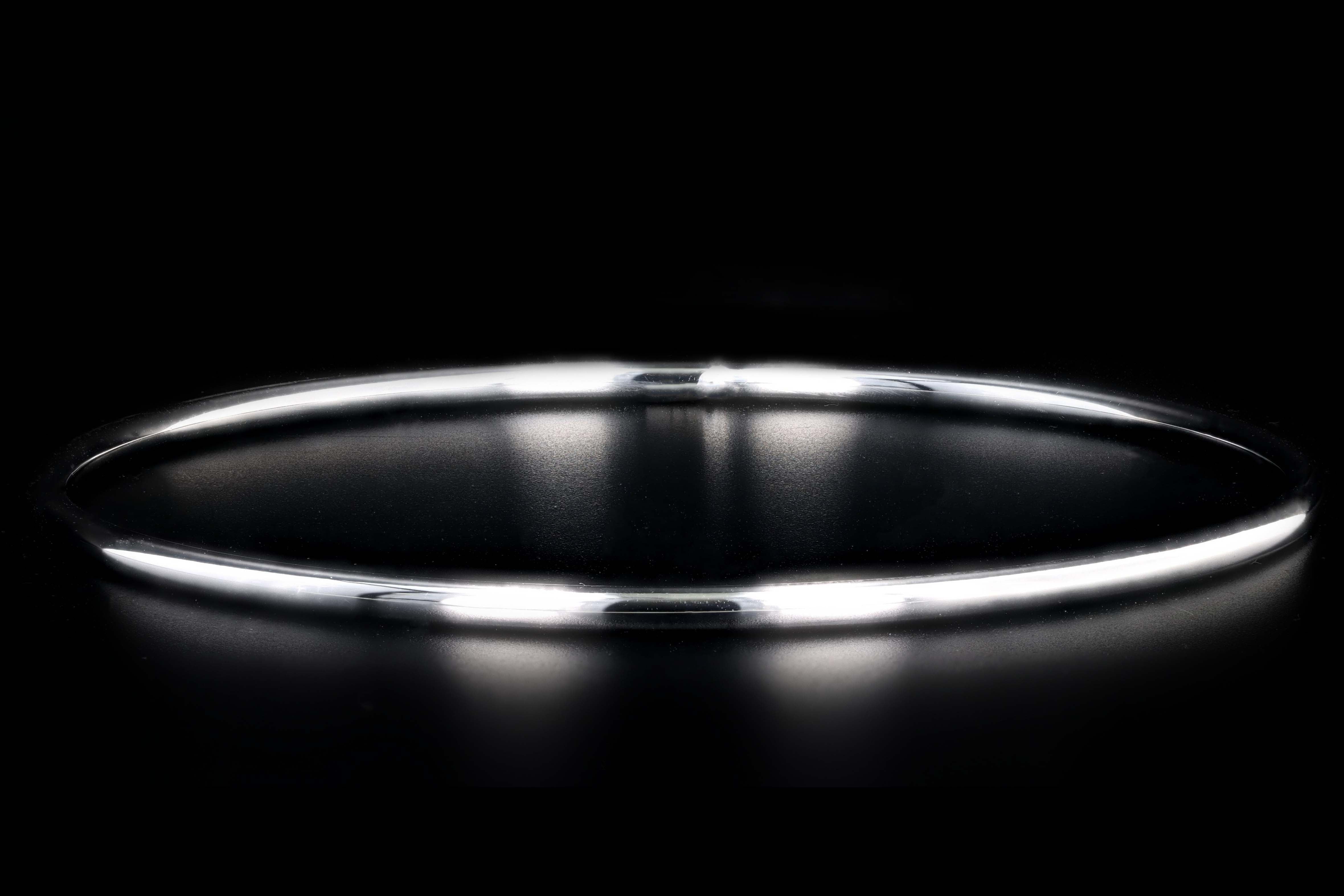 14K Gold Hollow Dainty Stackable Bangle - Queen May